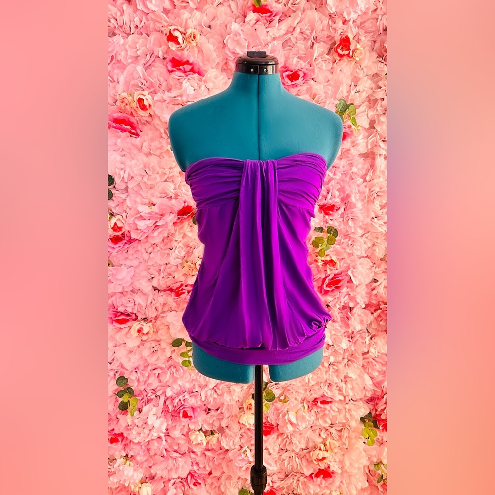 🔥🌸Buy 3 items for $35🌸 Strapless top